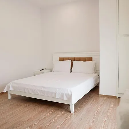 Mega 3* Gjirokastër